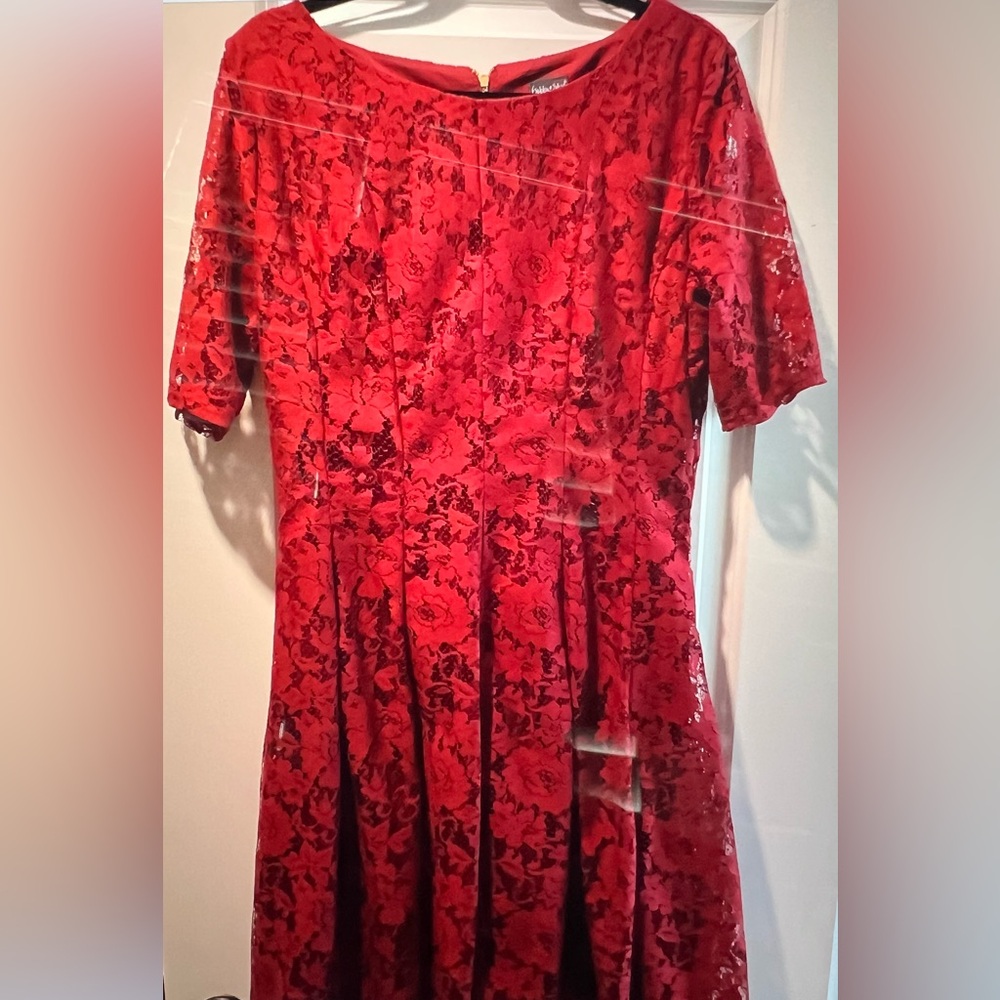 Gabby Skye red lace dress size 14